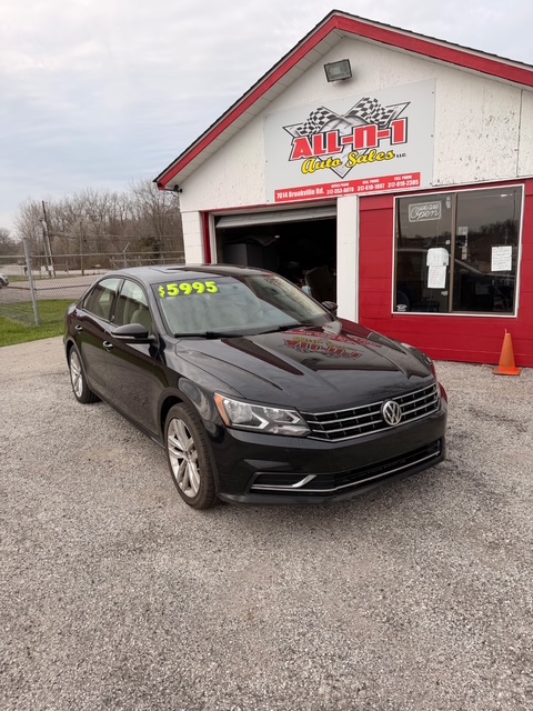 Black Volkswagen Jetta for sale in Indianapolis priced at $5,995 with 150k miles